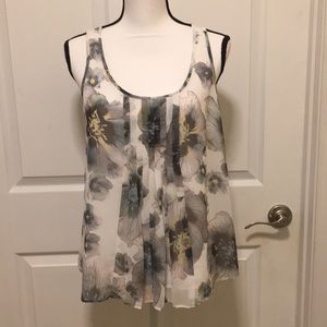 DKNY sleeveless Floral top - Sz S Like new!